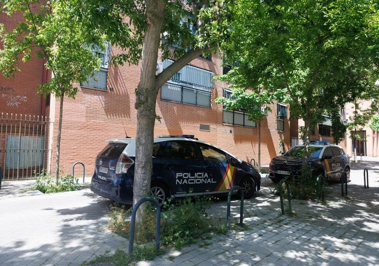 Hallan a un hombre de 56 años estrangulado en plena calle en Leganés Hallan a un hombre de 56 años estrangulado en plena calle en Leganés