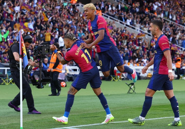 Un Barça tan brillante como frágil le gana el partido y la Liga al Madrid más flojo de la década Un Barça tan brillante como frágil le gana el partido y la Liga al Madrid más flojo de la década