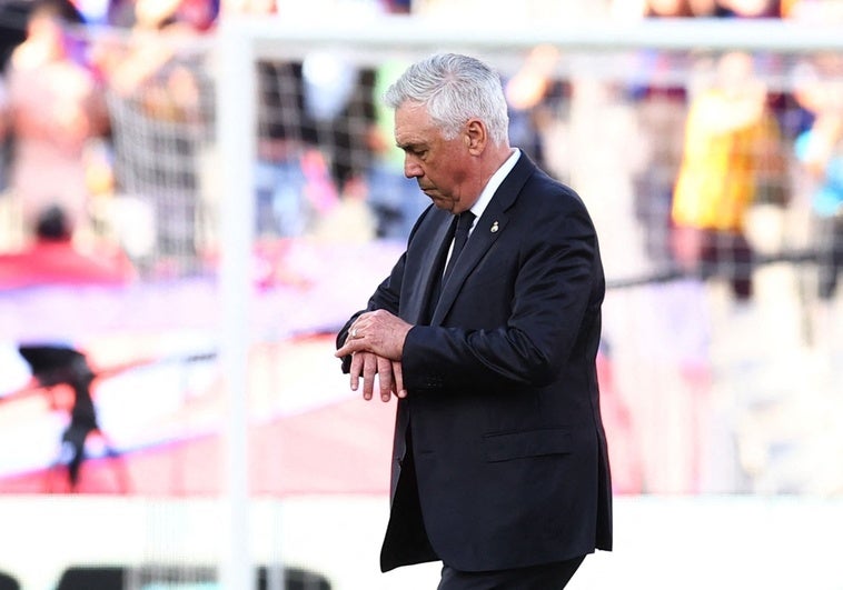 Ancelotti pide la hora, el 'hat-trick' más triste de Mbappé y el poder de Vinicius: «Lo he cambiado yo» Ancelotti pide la hora, el ‘hat-trick’ más triste de Mbappé y el poder de Vinicius: «Lo he cambiado yo»