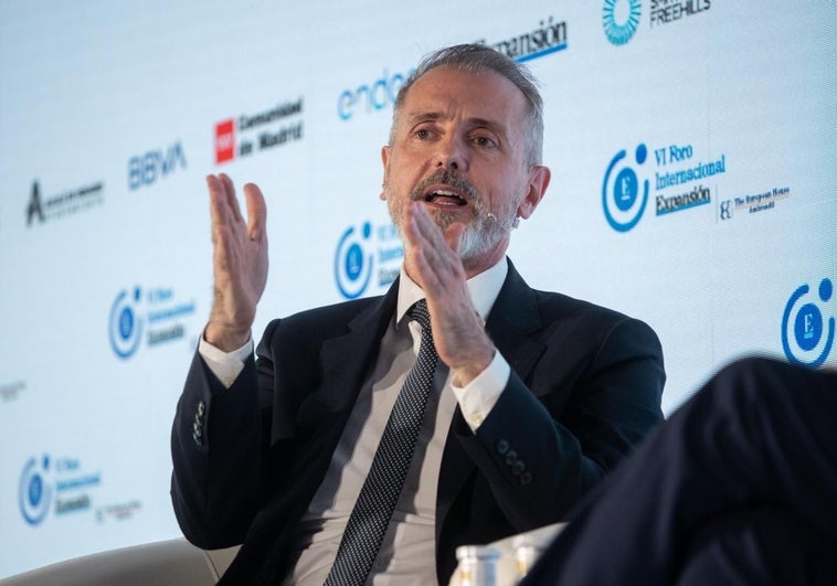 Telefónica vende la filial en Uruguay por 389 millones y acelera la salida de Iberoamérica Telefónica vende la filial en Uruguay por 389 millones y acelera la salida de Iberoamérica