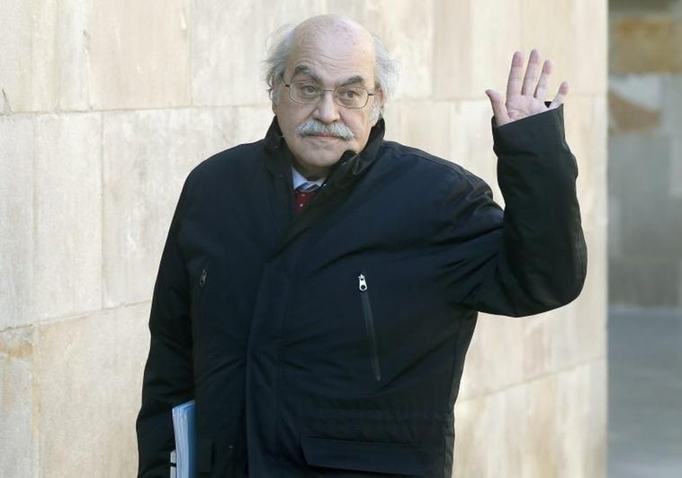 Escrivá recupera a Mas-Colell para seleccionar al nuevo economista jefe del Banco de España Escrivá recupera a Mas-Colell para seleccionar al nuevo economista jefe del Banco de España