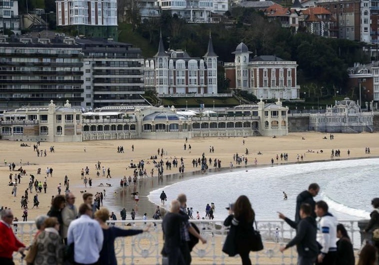 San Sebastián, la ciudad con la vivienda más cara de España, se declara zona tensionada San Sebastián, la ciudad con la vivienda más cara de España, se declara zona tensionada
