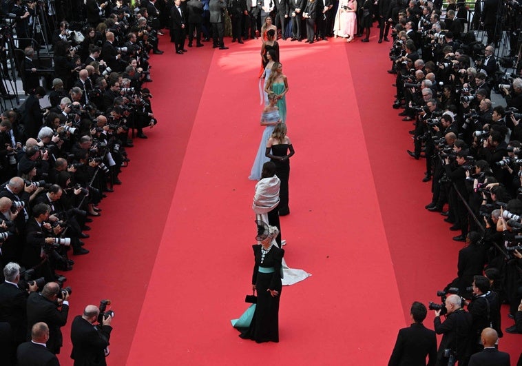 La china 'Resurrección', una impresionante lección de cine en el Festival de Cannes La china ‘Resurrección’, una impresionante lección de cine en el Festival de Cannes