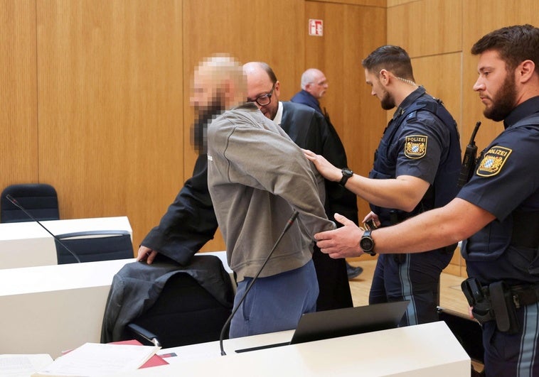 Juzgan en Alemania a tres rusoalemanes, acusados de espiar para Rusia y de planear sabotajes Juzgan en Alemania a tres rusoalemanes, acusados de espiar para Rusia y de planear sabotajes