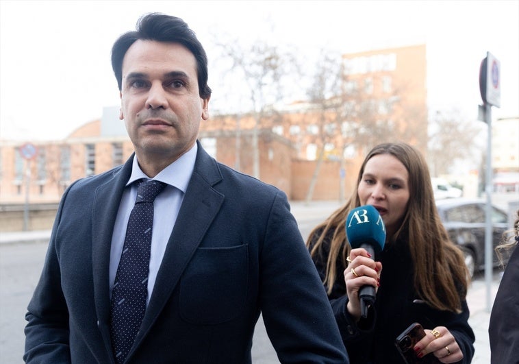 La juez procesa al novio de Ayuso por fraude fiscal y falsedad documental La juez procesa al novio de Ayuso por fraude fiscal y falsedad documental