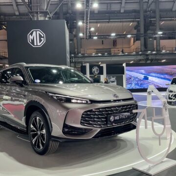MG HS PHEV: el híbrido enchufable con una autonomía superior a los 100 kilómetros
