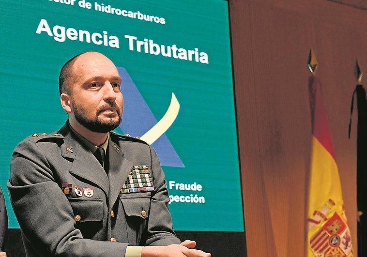 Antonio Balas, teniente coronel de la Guardia Civil: un jefe tranquilo en plena tormenta Antonio Balas, teniente coronel de la Guardia Civil: un jefe tranquilo en plena tormenta