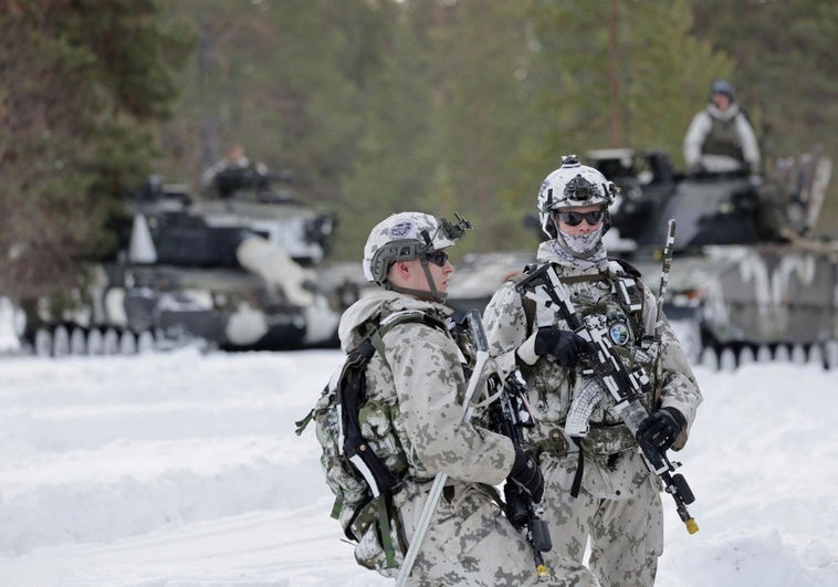 Rusia refuerza su presencia militar cerca de la frontera con Finlandia Rusia refuerza su presencia militar cerca de la frontera con Finlandia