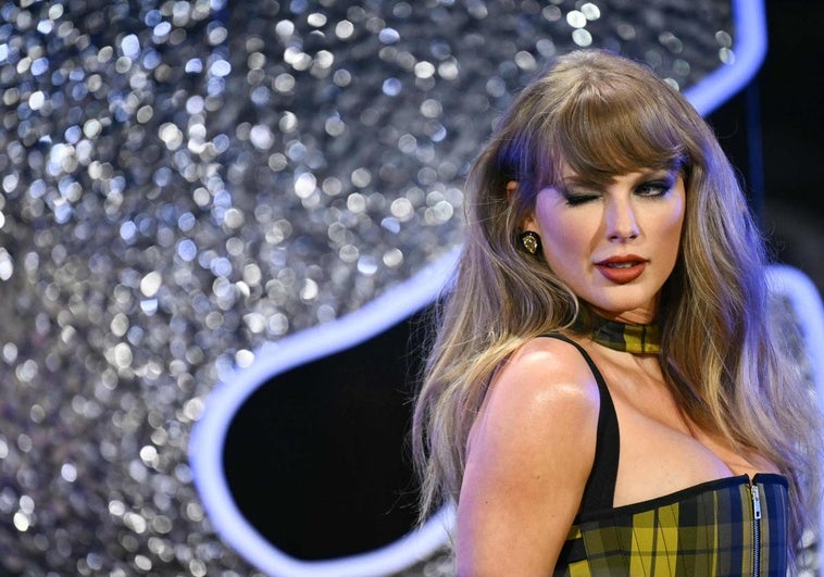 Taylor Swift recompra los derechos de las grabaciones de sus seis primeros álbumes Taylor Swift recompra los derechos de las grabaciones de sus seis primeros álbumes