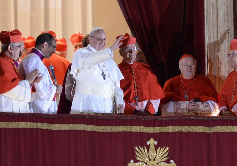 Cómo se fabrica un Papa: claves de 2005 y 2013 para entender la votación de 2025 Cómo se fabrica un Papa: claves de 2005 y 2013 para entender la votación de 2025