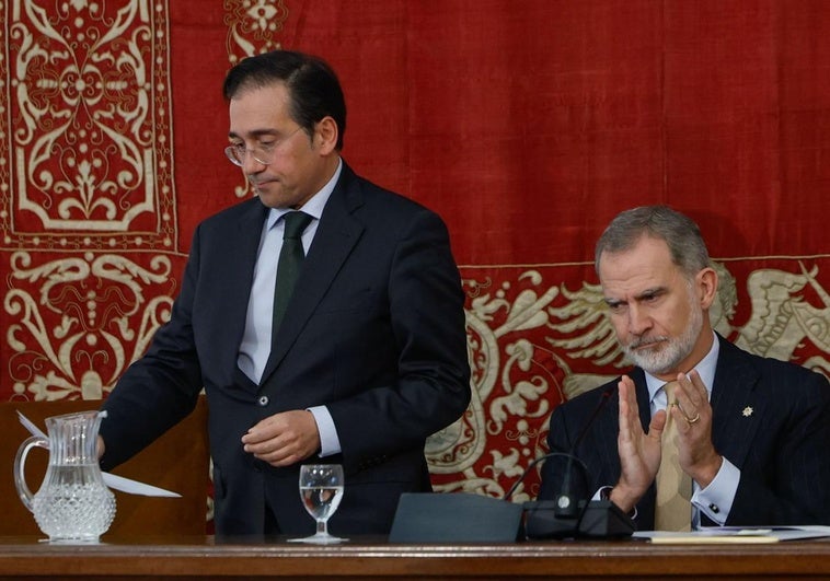 Albares instruye ante el Rey a los nuevos diplomáticos para «conseguir la oficialidad» de las lenguas en Europa Albares instruye ante el Rey a los nuevos diplomáticos para «conseguir la oficialidad» de las lenguas en Europa