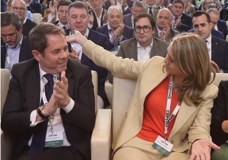 Ángela de Miguel pide "unidad" tras desalojar a Cuerva de la presidencia de Cepyme Ángela de Miguel pide «unidad» tras desalojar a Cuerva de la presidencia de Cepyme