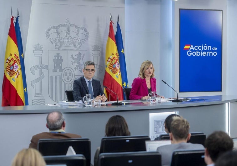 El Gobierno iniciará acciones legales por los mensajes de Sánchez y Ábalos si no hay una investigación de oficio El Gobierno iniciará acciones legales por los mensajes de Sánchez y Ábalos si no hay una investigación de oficio
