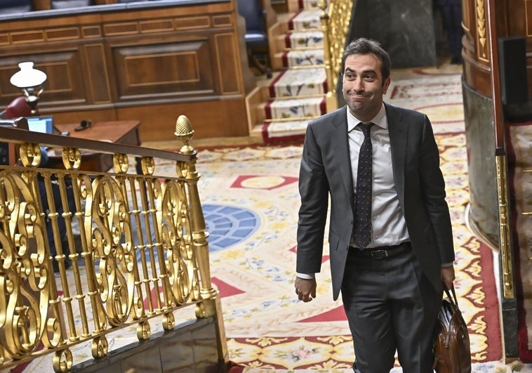 Junts exigió a Cuerpo garantías de que cumpliría antes de votar el plan anti aranceles Junts exigió a Cuerpo garantías de que cumpliría antes de votar el plan anti aranceles