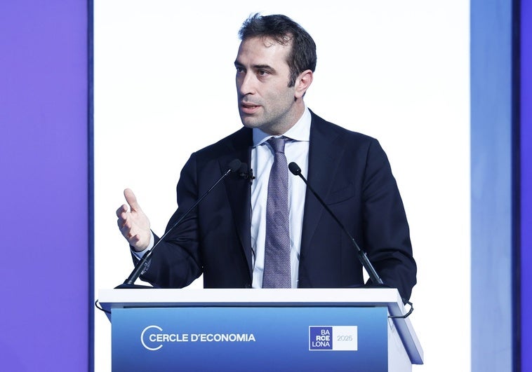 La chapuza de la consulta del Gobierno sobre la opa de BBVA: un mismo DNI puede votar miles de veces y hasta Elvis Presley La chapuza de la consulta del Gobierno sobre la opa de BBVA: un mismo DNI puede votar miles de veces y hasta Elvis Presley