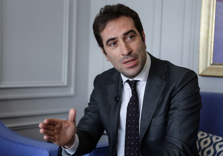 El despacho que busca tumbar la consulta del Gobierno sobre la opa de BBVA pide cautelarísimas para acelerar la resolución El despacho que busca tumbar la consulta del Gobierno sobre la opa de BBVA pide cautelarísimas para acelerar la resolución