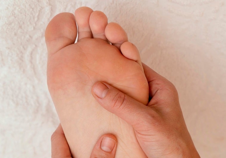 Cómo cuidar los pies si vas a estar mucho tiempo de pie Cómo cuidar los pies si vas a estar mucho tiempo de pie