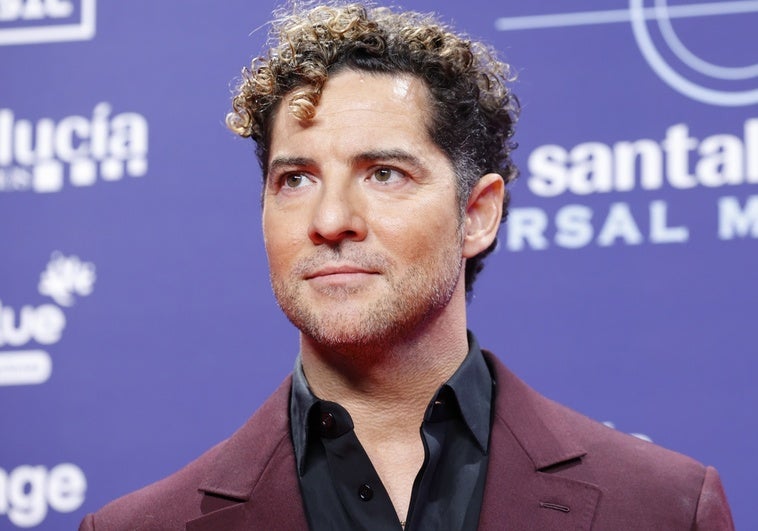 David Bisbal se emociona al hablar del Alzhéimer de su padre: «Se enfada conmigo» David Bisbal se emociona al hablar del Alzhéimer de su padre: «Se enfada conmigo»