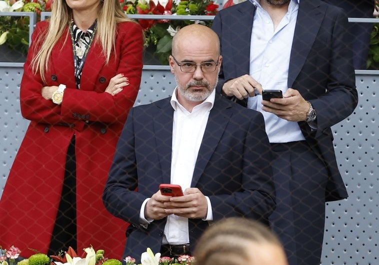 Perfil: un 'activista' político al servicio de Sánchez Perfil: un ‘activista’ político al servicio de Sánchez