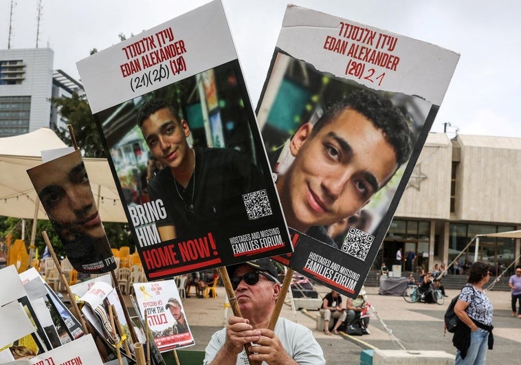 Hamás libera al militar israelí-estadounidense Edan Alexander en la franja de Gaza Hamás libera al militar israelí-estadounidense Edan Alexander en la franja de Gaza