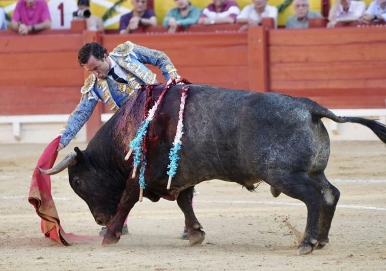 Cartel de hoy en la Feria de San Isidro: quiénes torean y dónde seguir la corrida Cartel de hoy en la Feria de San Isidro: quiénes torean y dónde seguir la corrida