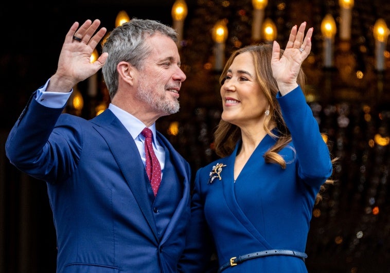 Federico y Mary de Dinamarca ya ejecutan su nuevo plan: aluvión de imágenes juntos en su Instagram Federico y Mary de Dinamarca ya ejecutan su nuevo plan: aluvión de imágenes juntos en su Instagram