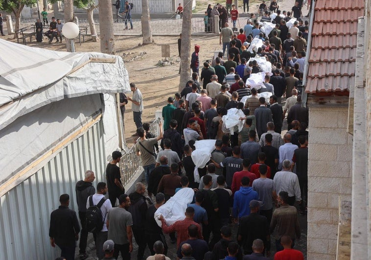 Israel autoriza la entrada de 100 camiones de ayuda humanitaria a Gaza tras otra noche de ataques Israel autoriza la entrada de 100 camiones de ayuda humanitaria a Gaza tras otra noche de ataques