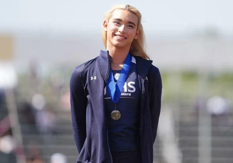 Una atleta trans de 16 años sacude Estados Unidos: avioneta de protesta, amenaza de Trump y dos medallas de oro en sus pruebas Una atleta trans de 16 años sacude Estados Unidos: avioneta de protesta, amenaza de Trump y dos medallas de oro en sus pruebas