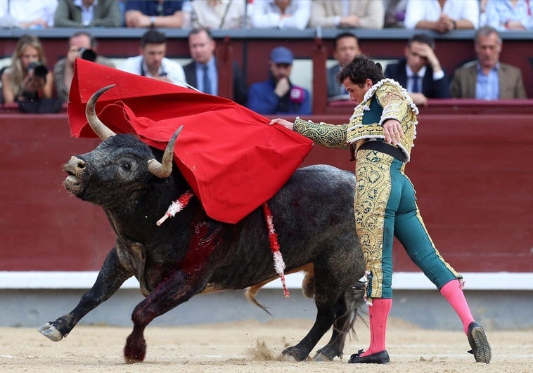 Quién torea hoy en la Feria de San Isidro: horario y cómo verlo en televisión Quién torea hoy en la Feria de San Isidro: horario y cómo verlo en televisión