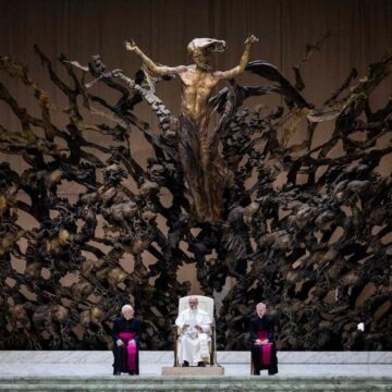 El Papa defiende la libertad de prensa en su audiencia con los periodistas