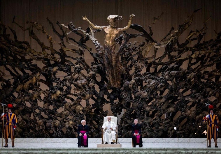 El Papa defiende la libertad de prensa en su audiencia con los periodistas El Papa defiende la libertad de prensa en su audiencia con los periodistas