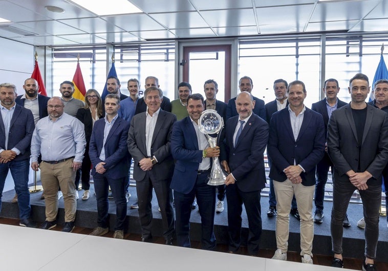 La receta de Louzán y los clubes para impulsar el fútbol sala: un CEO profesional La receta de Louzán y los clubes para impulsar el fútbol sala: un CEO profesional