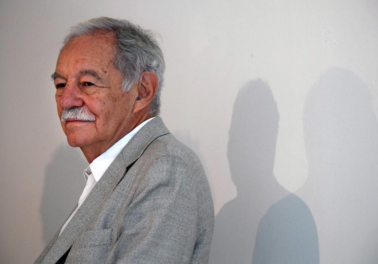 Eduardo Mendoza: «Lo único que quiero es concordia, vino, toros, fútbol y felicidad» Eduardo Mendoza: «Lo único que quiero es concordia, vino, toros, fútbol y felicidad»