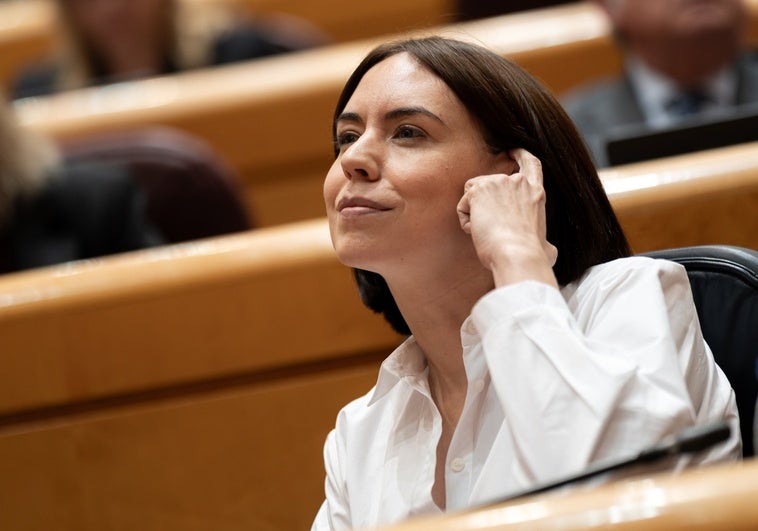 Las comunidades del PP, el País Vasco y la privada se unen contra el decreto de universidades de Sánchez: «habrá correcciones» Las comunidades del PP, el País Vasco y la privada se unen contra el decreto de universidades de Sánchez: «habrá correcciones»