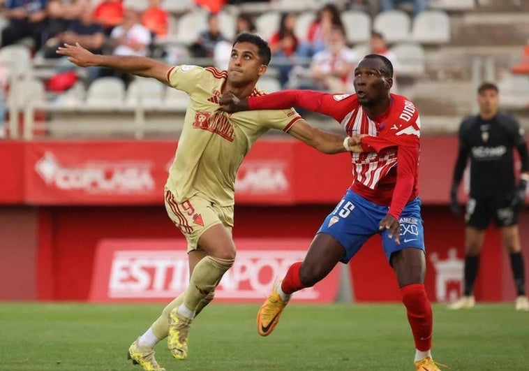 El Real Murcia recibe al Algeciras en un duelo clave de Primera RFEF: hora y cómo seguirlo en directo El Real Murcia recibe al Algeciras en un duelo clave de Primera RFEF: hora y cómo seguirlo en directo