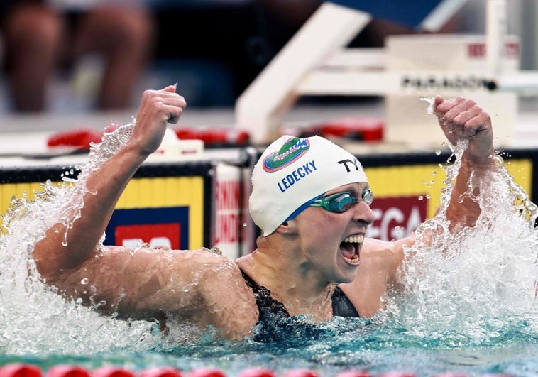 La nadadora Gretchen Walsh bate récord mundial dos veces en un día La nadadora Gretchen Walsh bate récord mundial dos veces en un día