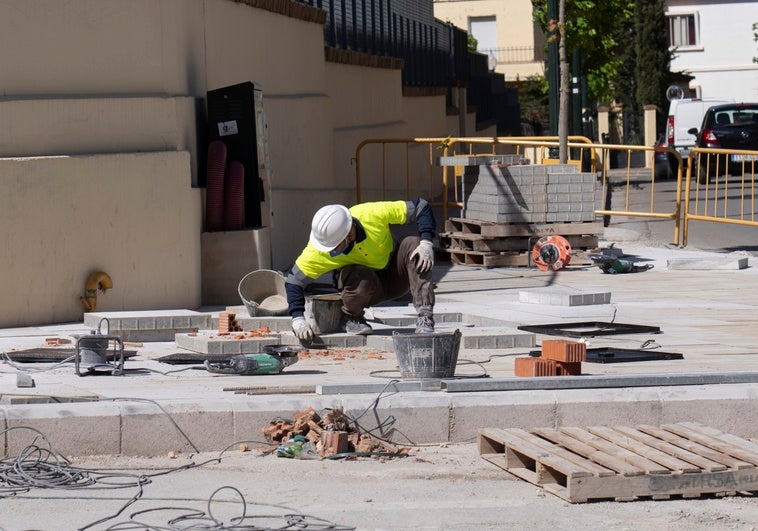 Más de un millón de asalariados no acudieron ningún día a su puesto de trabajo en el cuarto trimestre de 2024 Más de un millón de asalariados no acudieron ningún día a su puesto de trabajo en el cuarto trimestre de 2024