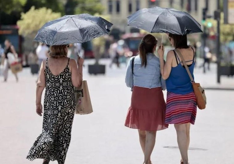 La Aemet avisa de la llegada del verano a España: temperaturas que rozarán los 40 grados en estas provincias La Aemet avisa de la llegada del verano a España: temperaturas que rozarán los 40 grados en estas provincias