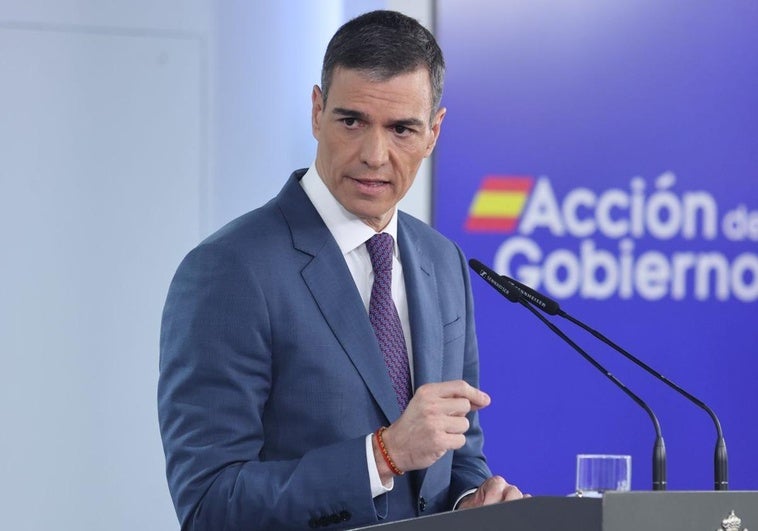 Sánchez acusa al PP de «someterse a las grandes empresas» tras su rechazo al decreto antiaranceles Sánchez acusa al PP de «someterse a las grandes empresas» tras su rechazo al decreto antiaranceles