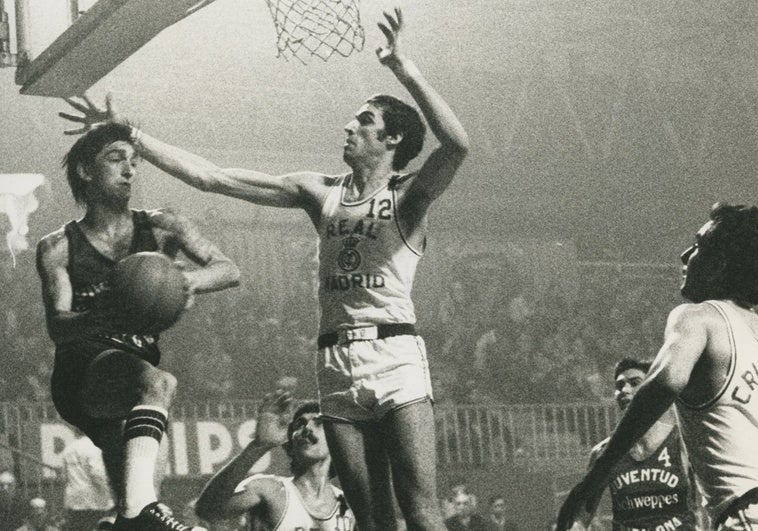 Muere Rafa Rullán, leyenda del Real Madrid y la selección española de baloncesto Muere Rafa Rullán, leyenda del Real Madrid y la selección española de baloncesto