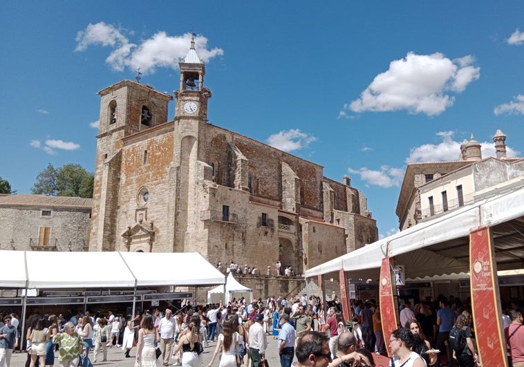 Trujillo se llena de sabor con su tradicional Feria del Queso Trujillo se llena de sabor con su tradicional Feria del Queso