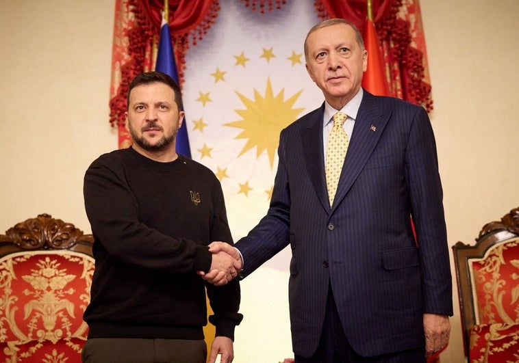 Zelenski llega a Turquía para conversar con Erdogan Zelenski llega a Turquía para conversar con Erdogan