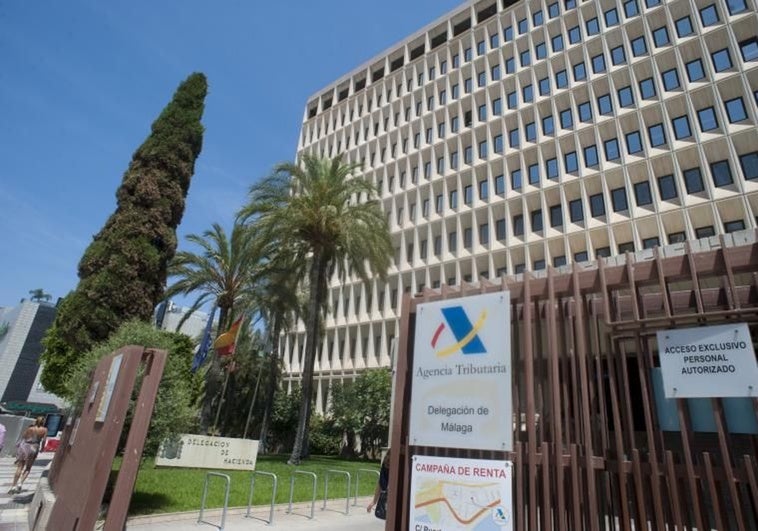 Hacienda publica la lista de morosos: entran Isabel Pantoja, Bertín Osborne y Arda Turan Hacienda publica la lista de morosos: entran Isabel Pantoja, Bertín Osborne y Arda Turan