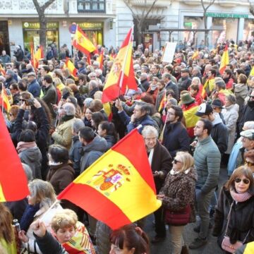 El PP llama a los ciudadanos a salir a la calle para pedir elecciones a Sánchez: «Mafia o democracia»