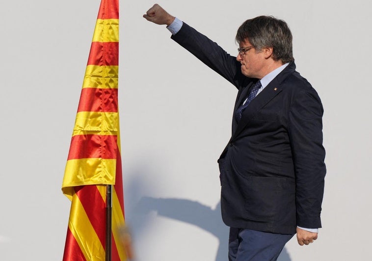 Bruselas apunta a que el Gobierno tramitó la ley de amnistía para «garantizar la impunidad de sus socios» Bruselas apunta a que el Gobierno tramitó la ley de amnistía para «garantizar la impunidad de sus socios»