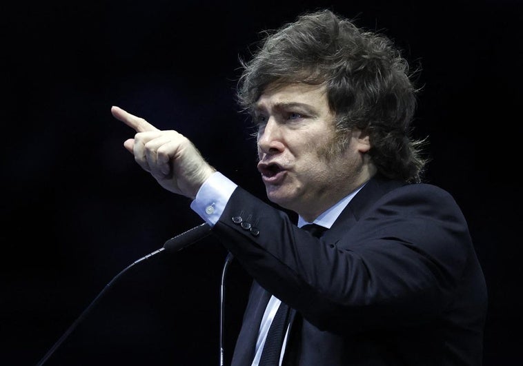 Milei critica a Pedro Sánchez, el «bandido local», durante un acto en Madrid Milei critica a Pedro Sánchez, el «bandido local», durante un acto en Madrid
