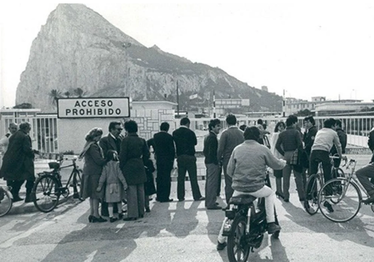 Desclasifican los planes secretos del Reino Unido para tomar represalias contra España tras el cierre de la Verja de Gibraltar en 1969 Desclasifican los planes secretos del Reino Unido para tomar represalias contra España tras el cierre de la Verja de Gibraltar en 1969