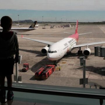 Illa confirma un acuerdo con el Gobierno y AENA para ampliar el Aeropuerto de El Prat con una inversión de 3.200 millones