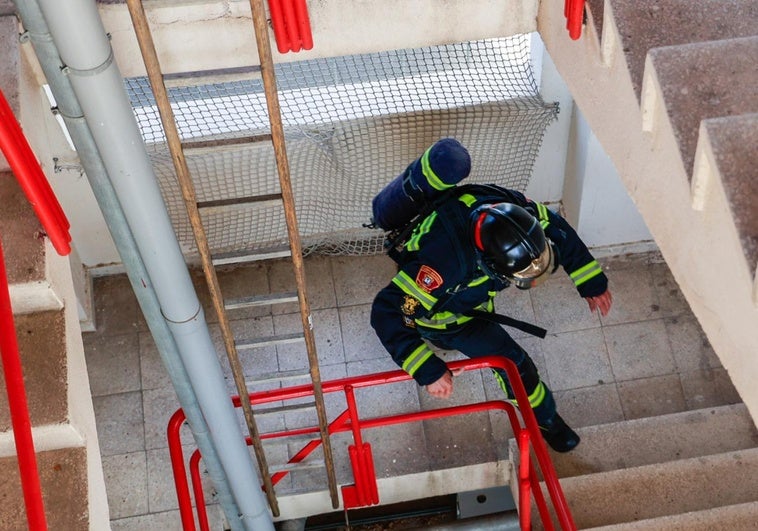 Del fuego al podio: así entrenan los bomberos de Madrid para competir en los Juegos Mundiales de Estados Unidos Del fuego al podio: así entrenan los bomberos de Madrid para competir en los Juegos Mundiales de Estados Unidos