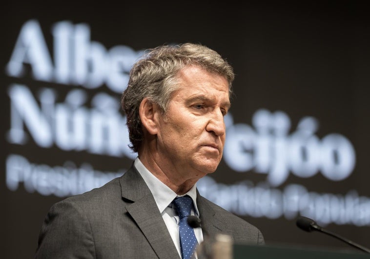 Feijóo medita aprovechar la salida de Pons para partir en dos su vicesecretaría Feijóo medita aprovechar la salida de Pons para partir en dos su vicesecretaría